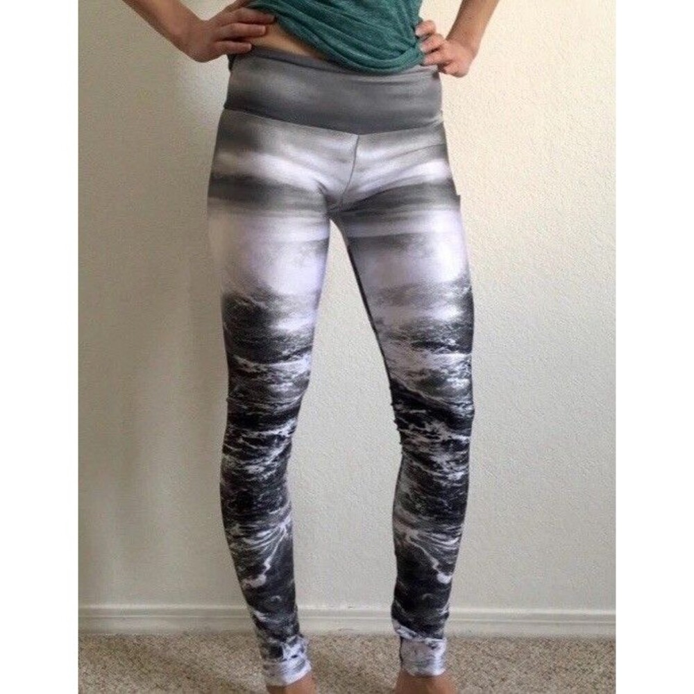 Goldsheep Grey White Ocean Wave Leggings Sz XS Made In USA Midrise (H